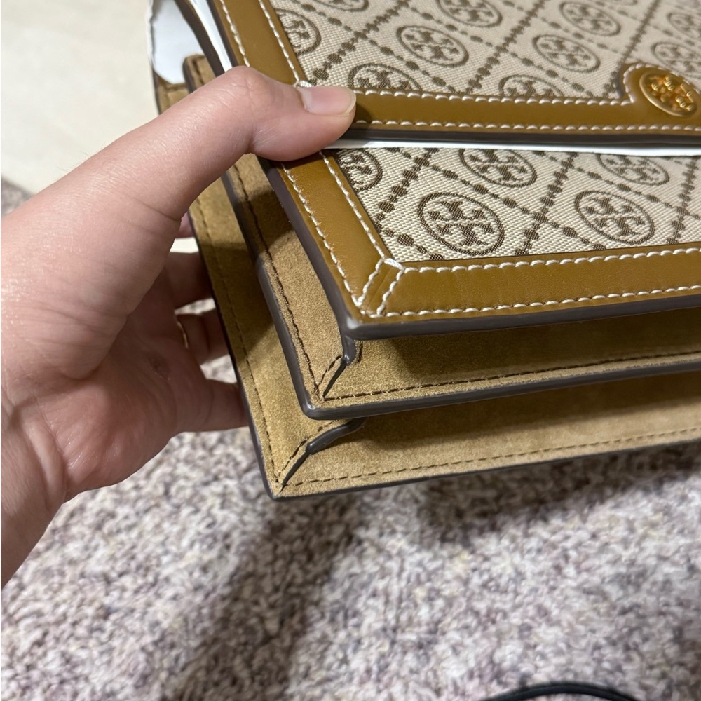Tory Burch T Monogram Jacquard Crossbody Bag Hazelnut - Picture 4 of 4